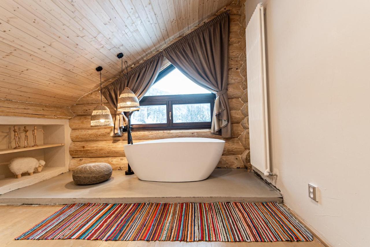 Отель Casa Din Vale Sacuieu Экстерьер фото