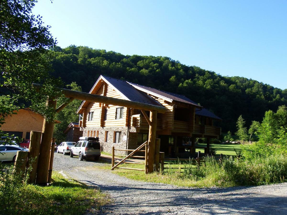 Отель Casa Din Vale Sacuieu Экстерьер фото